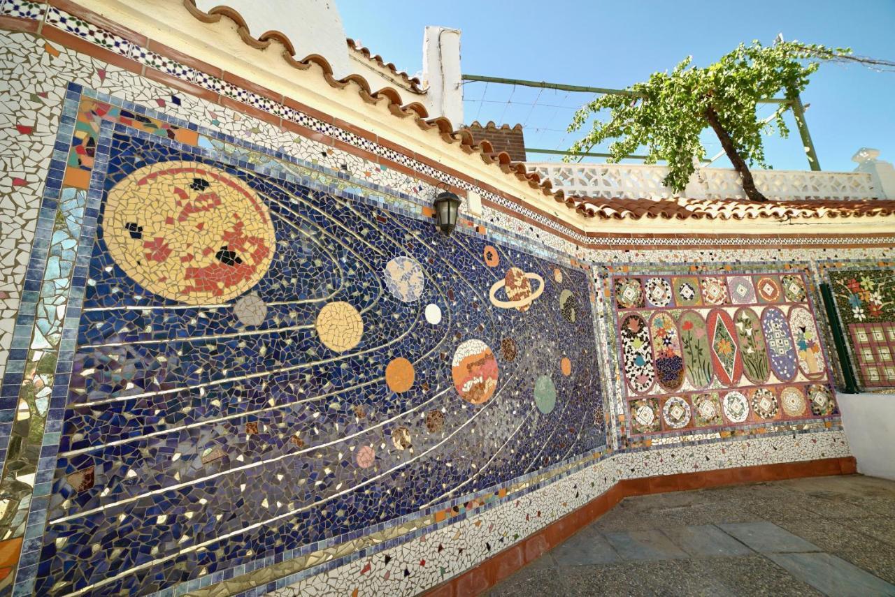 Casa Cueva Los Mosaicos กวาดิกซ์ ภายนอก รูปภาพ