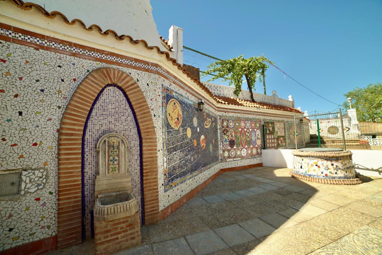 Casa Cueva Los Mosaicos กวาดิกซ์ ภายนอก รูปภาพ